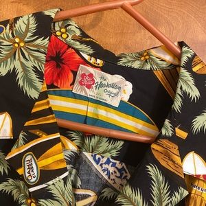 Hilo Hattie Hawaiian Original button up shirt 2XL